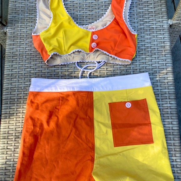 Size 30 waist Hammies board shorts and matching size L swim top - Picture 4 of 10